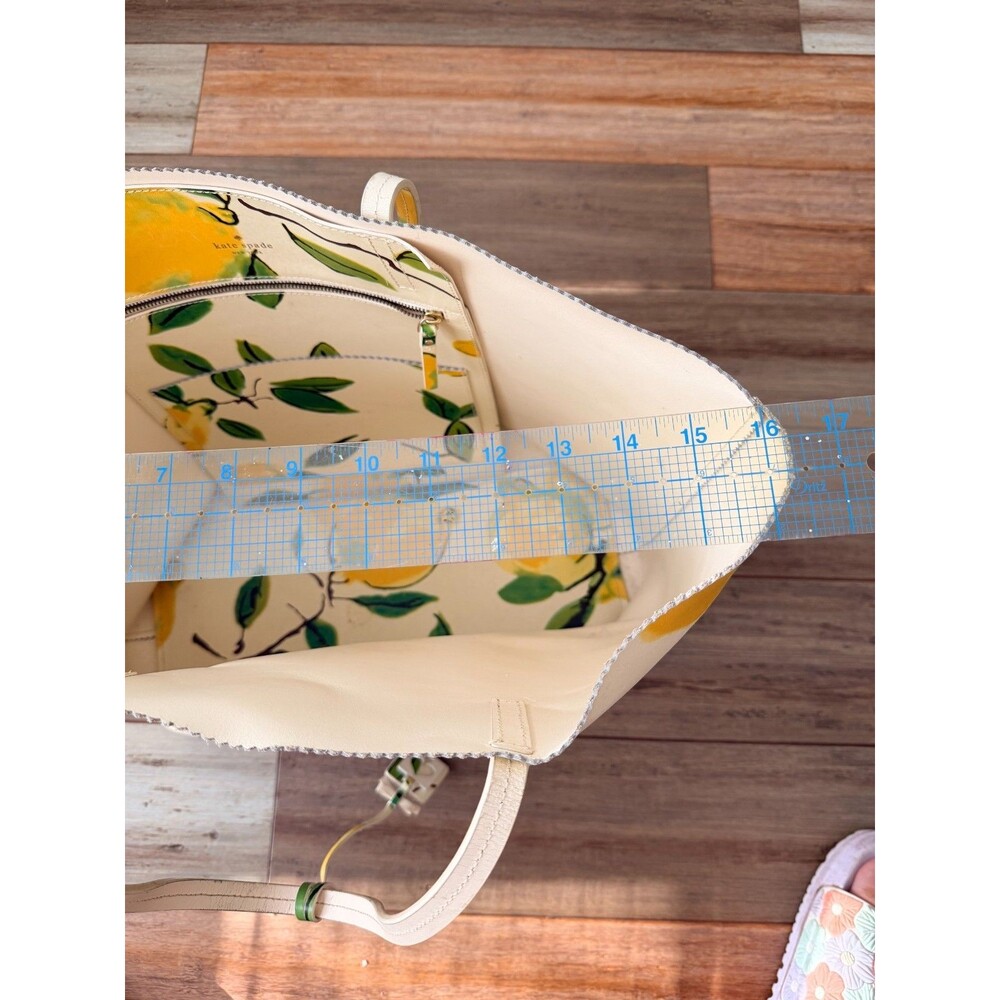Kate Spade Large Lemon Print Tote Bag - Iconic Botanical Design - Picture 9 of 10